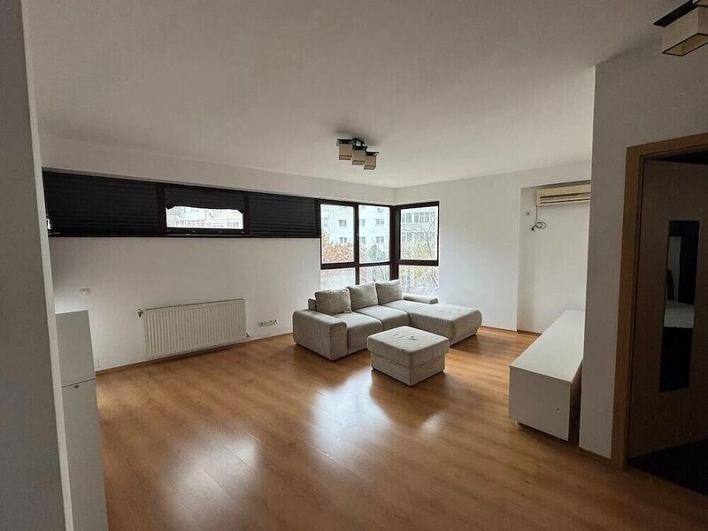 Dristor, 2 Camere decomandat parcare oferta